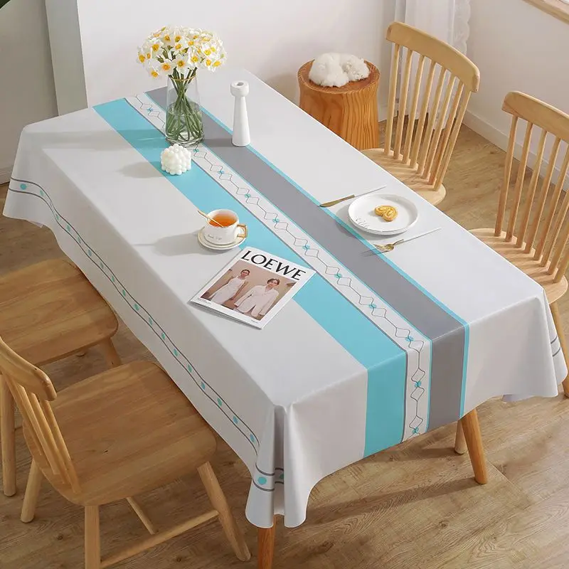 nappe rayée bleue et blanche